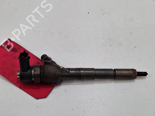 Used Injector FIAT DOBLO Cargo (263_) 1.6 D Multijet (263WXD1B, 263WXR1B, 263WXX1B, 263ZXD1B,... (105 hp) 26868781