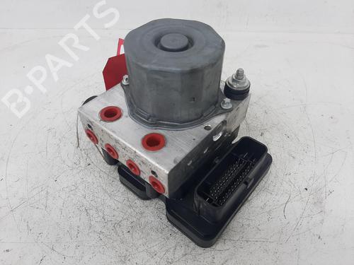 Used ABS pump MERCEDES-BENZ GLA-CLASS (X156) GLA 200 (156.943) (156 hp) 26866540