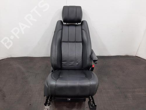Used Right front seat Right front seat 30119477 30119477