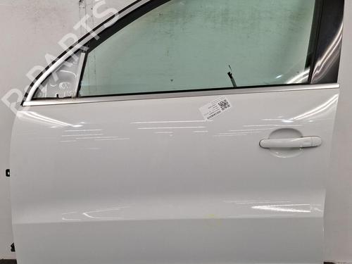 Used Left front door Left front door 38480830 38480830