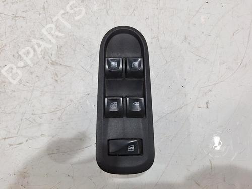 Used Right front window switch Right front window switch DACIA DUSTER (HS_) 1.5 dCi 4x4 (109 hp) 39934859 39934859