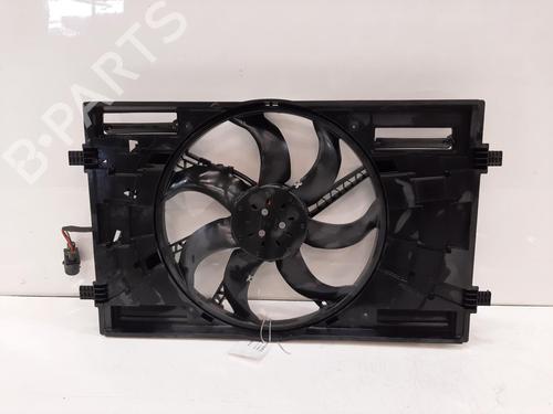 Used Radiator fan Radiator fan 38067330 38067330