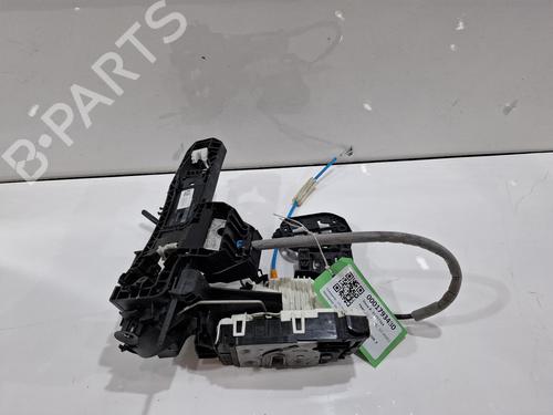 front-right-lock-infiniti-q30-2015-38045131 main image