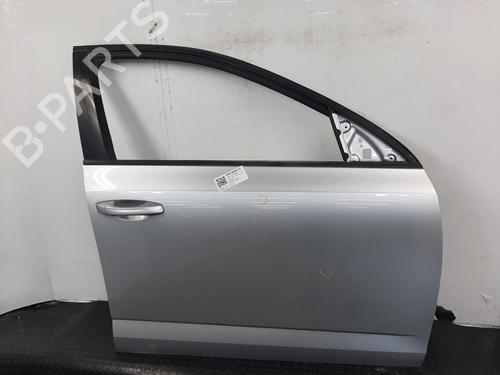Used Right front door Right front door 38448136 38448136