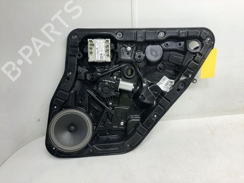 Rudehejsemekanisme Højre bagtil MERCEDES-BENZ A-CLASS Saloon (V177) A 200 (177.187) (163 hp) 26836176