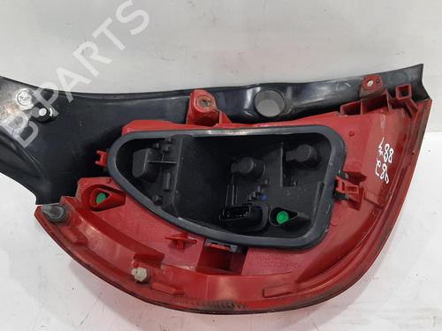 Right taillight RENAULT CLIO III (BR0/1, CR0/1) 1.2 16V Hi-Flex (BR1U, CR1U) | BP26853815C35 