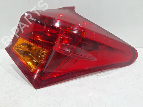 Used Right taillight Right taillight TOYOTA AURIS (_E18_) 1.6 (ZRE181_, ZRE185_, ZRE185R, ZRE181R) (132 hp) 39889121 39889121