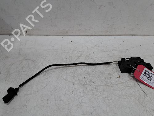 Used Hood lock VW GOLF VII (5G1, BQ1, BE1, BE2) 2.0 TDI (150 hp) 30286018