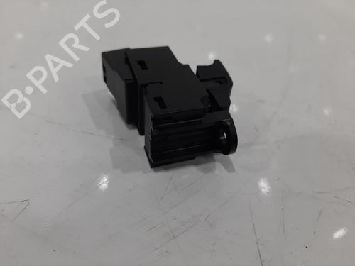 Switch JAGUAR I-PACE (X590) EV400 AWD | BP26752080I30 