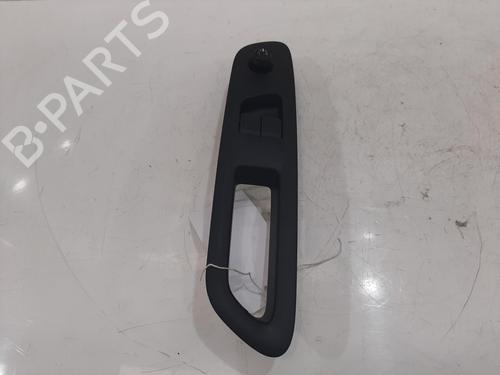 Comutador Comutador TOYOTA AYGO X (_B7_) 1.0 VVT-i (KGB70) (72 hp) 33939892 33939892