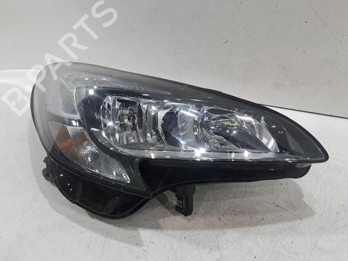 Right headlight VAUXHALL CORSA Mk IV (E) (X15) 1.4 | BP31978282C29