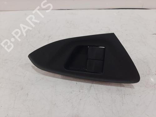switch-peugeot-108-2014-38098722 main image