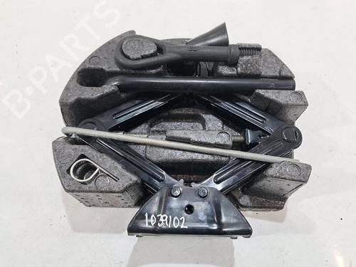 Reservehjul kit FORD FIESTA VI (CB1, CCN) 1.25 (82 hp) 31650360