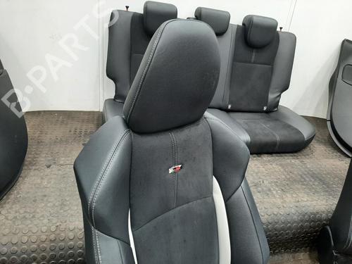 Seats set TOYOTA YARIS (_P13_) 1.5 Hybrid (NHP130_) | BP26852704C78