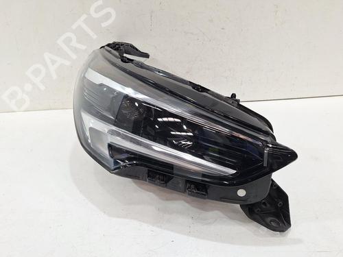 Used Right headlight VAUXHALL CORSA Mk V (F) 1.2 (131 hp) 31596891