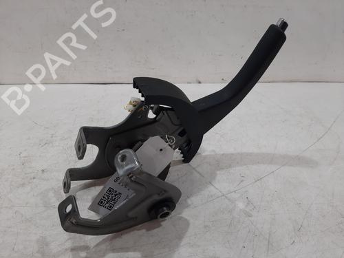 hand-brake-ssangyong-tivoli-2015-29922320 main image