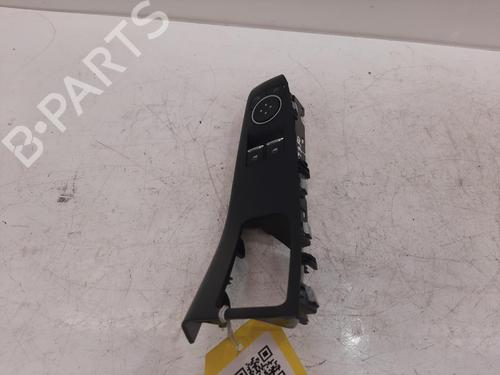 switch-ford-fiesta-vii-hj-hf-2017-33988240 main image