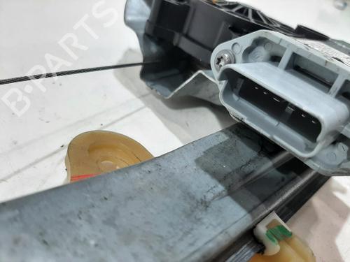Rudehejsemekanisme Højre foran RENAULT CAPTUR I (J5_, H5_) 1.5 dCi 90 (J5N4, J5M5, J5MW, J5M6, J5AL, J5AJ) | BP29397397C23 