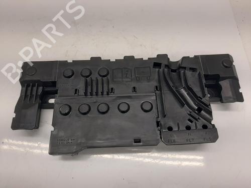 sikringsdase-land-rover-discovery-v-l462-2016-26818821 main image