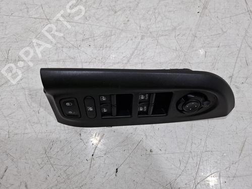 Right front window switch FIAT 500X (334_) 1.6 D Multijet (334AXA1B, 334AXA11) | BP38604421I26 - Image 2