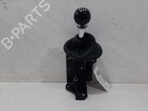Used Gear lever FIAT 500 C (312_) 1.0 Mild Hybrid (312.AYD1B) (69 hp) 30286148