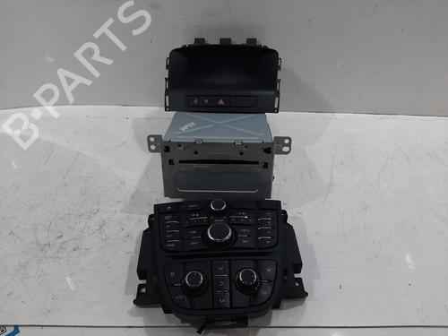 Used Radio VAUXHALL ASTRA Mk VI (J) (P10) 1.6 CDTi (136 hp) 26869982