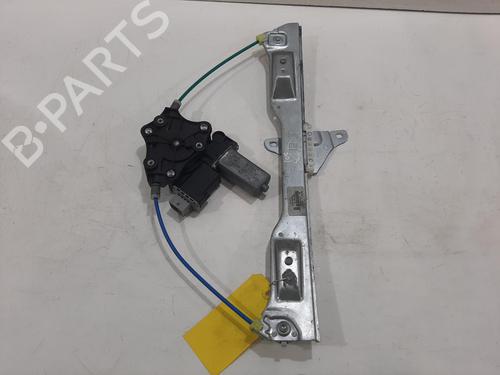 Elevalunas delantero derecho VAUXHALL CORSA Mk IV (E) (X15) 1.4 (90 hp) 30670982