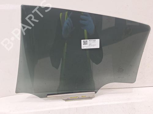 Vitre porte arrière droite TOYOTA YARIS (_P13_) 1.5 Hybrid (NHP130_, NHP130) (101 hp) 31914326