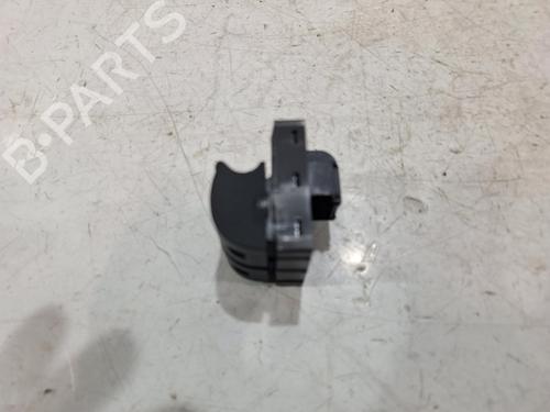 Switch AUDI TT Roadster (8J9) 2.0 TFSI | BP30928216I30