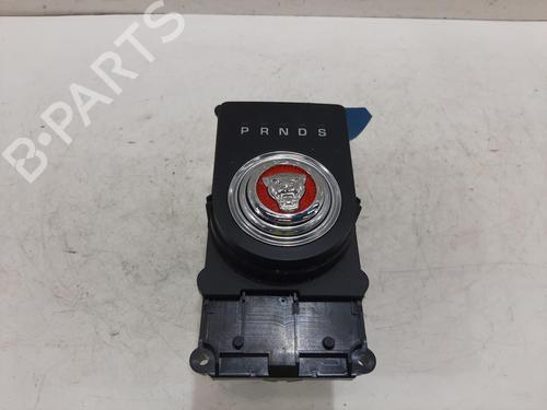 Used Gear lever JAGUAR XE (X760) 2.0 D AWD (180 hp) 30928396
