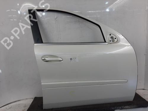 Used Right front door Right front door 38446006 38446006