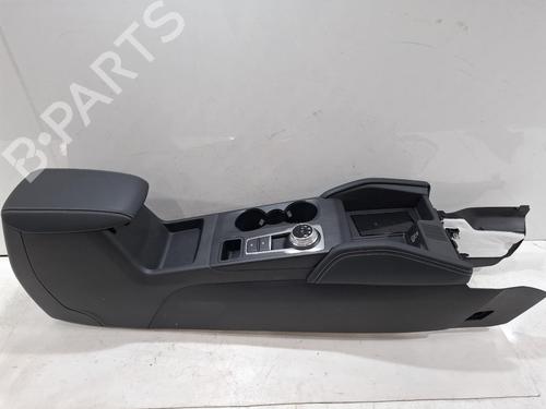 middle-console-ford-kuga-iii-dfk-2019-40047079 main image