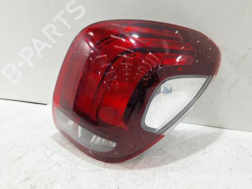 Højre baglygte Højre baglygte PEUGEOT 108 1.2 (82 hp) 39916938 39916938