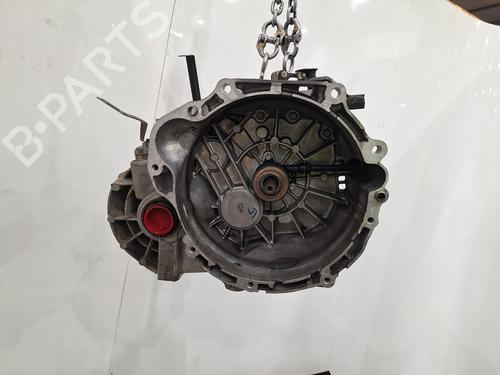 gearbox-ssangyong-tivoli-2015-31847101 main image