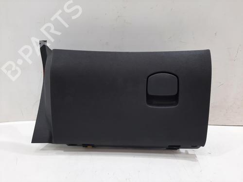 Used Glove box VAUXHALL CORSA Mk III (D) (S07) 1.2 i 16V (L08) (86 hp) 29809582