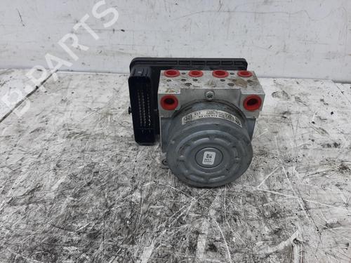 Used ABS pump AUDI A3 Sportback (8VA, 8VF) 35 TFSI (150 hp) 26845800