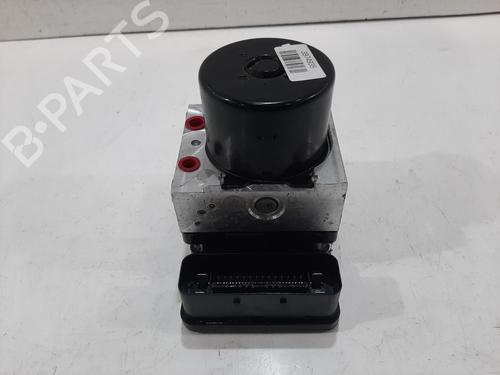 Used ABS pump VOLVO V40 Hatchback (525) T2 (122 hp) 31361443