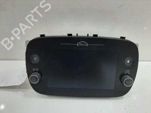 radio-fiat-500x-334_-2014-34101301 main image