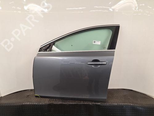 left-front-door-volvo-v40-hatchback-525-2012-2013-2014-2015-2016-2017-2018-2019-40455307 main image