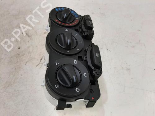 Climate control VAUXHALL CORSA Mk IV (E) (X15) 1.4 | BP32357619I5