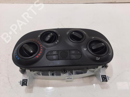 climate-control-fiat-500-312_-2007-32718401 main image