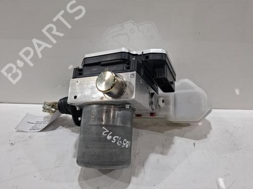 Used Brake master cylinder Brake master cylinder LAND ROVER RANGE ROVER SPORT III (L461) P440e PHEV AWD (441 hp) 39888793 39888793