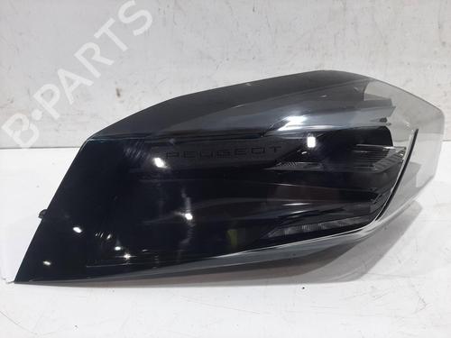 Used Left taillight PEUGEOT 2008 II (UD_, US_, UY_, UJ_, UR_, UC_) 1.2 PureTech 130 (USHNS, URHNS) (130 hp) 30721883