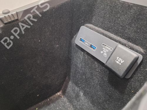 Middle console JAGUAR I-PACE (X590) EV400 AWD | BP32380187I22