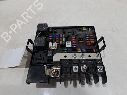 Used Fuse box Fuse box 36289790 36289790