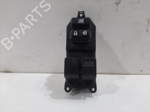 Spak kontakt TOYOTA YARIS (_P13_) 1.3 (NSP130_, NSP130) (99 hp) 29524963