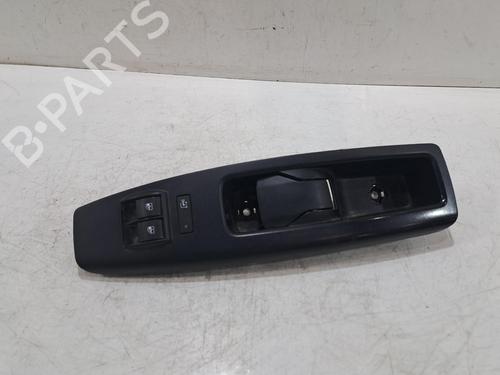 Used Switch FIAT DOBLO Cargo (263_) 1.6 D Multijet (263WXD1B, 263WXR1B, 263WXX1B, 263ZXD1B,... (105 hp) 30496514