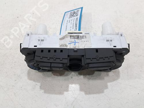 Used Climate control VAUXHALL CORSA Mk IV (E) (X15) 1.4 (75 hp) 30897285