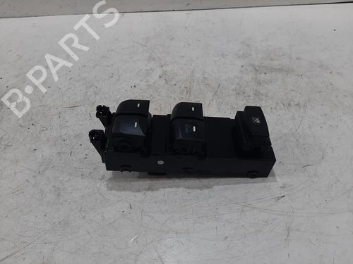 Used Switch HYUNDAI i30 (GD) 1.4 (99 hp) 31596924