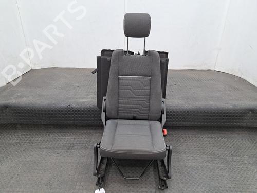 Siège arrière (3ème rangée) Siège arrière (3ème rangée) FORD TOURNEO CONNECT / GRAND TOURNEO CONNECT V408 MPV 1.6 TDCi (115 hp) 36403458 36403458